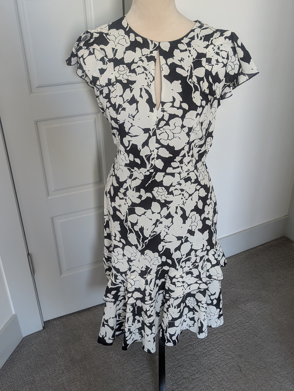 Sam Edelman Black & White Floral Keyhole Midi